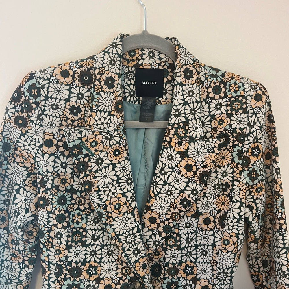 SMYTHE Lounge Blazing in Graphic Floral, Size 2 - Picture 4 of 13